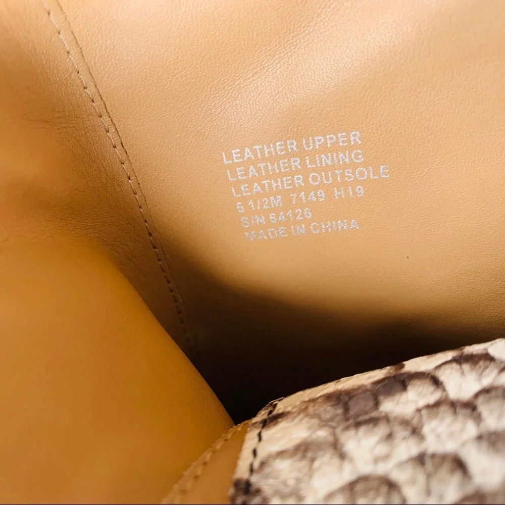 NEW TORY BURCH KIRA 70MM Bootie Stamped Snake Printed Leather Ankle size 6.5